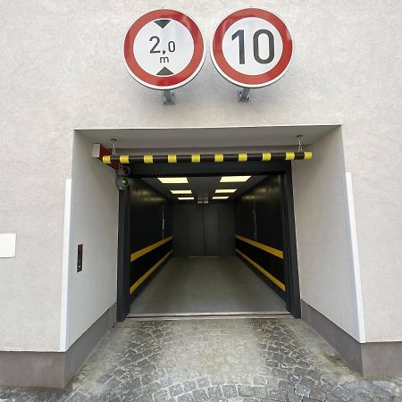 Seven Days Smichov Daire Prag Dış mekan fotoğraf